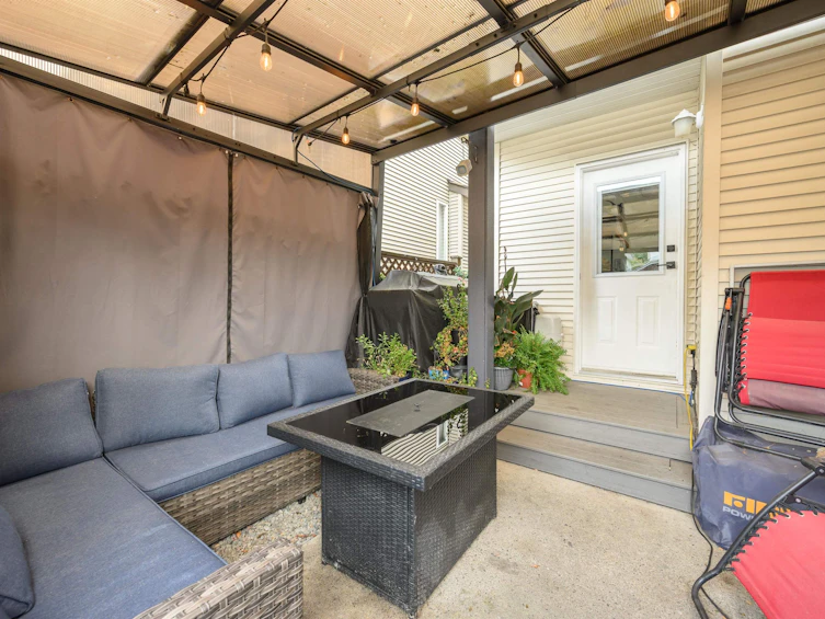 24113 102 Avenue, Maple Ridge, BC, V2W 2A2 - 22