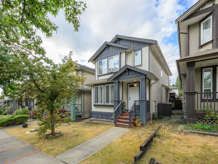 24113 102 Avenue, Maple Ridge, BC, V2W 2A2 - 2