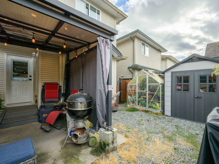 24113 102 Avenue, Maple Ridge, BC, V2W 2A2 - 23