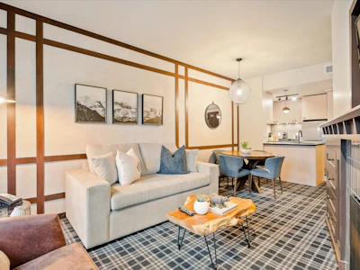 315-4320 Sundial Crescent - 2