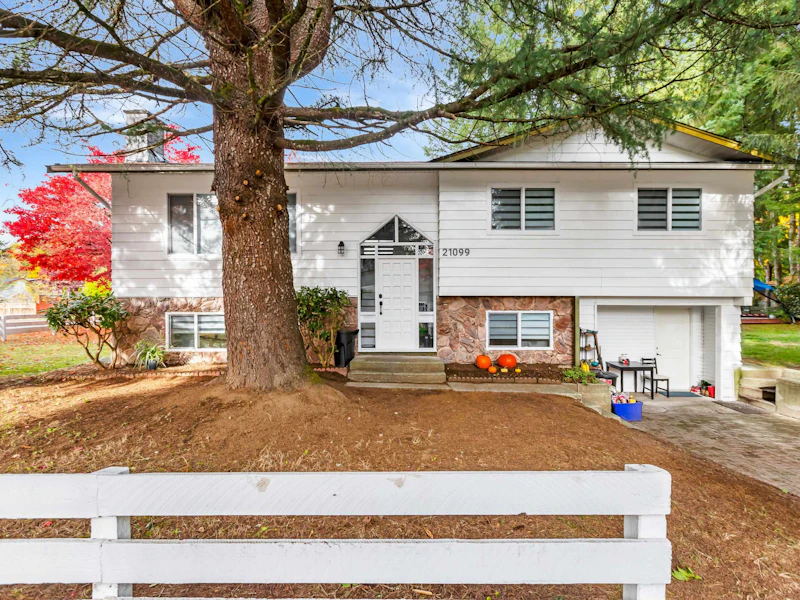 21099 Berry Avenue, Maple Ridge BC V2X 7V3