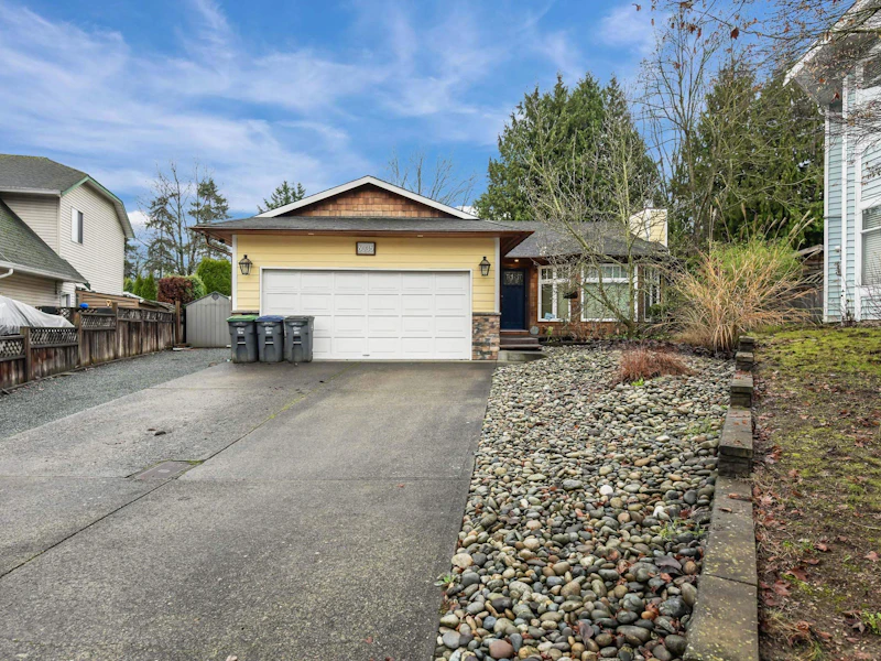 6035 172b Street, Surrey BC V3S 6G6