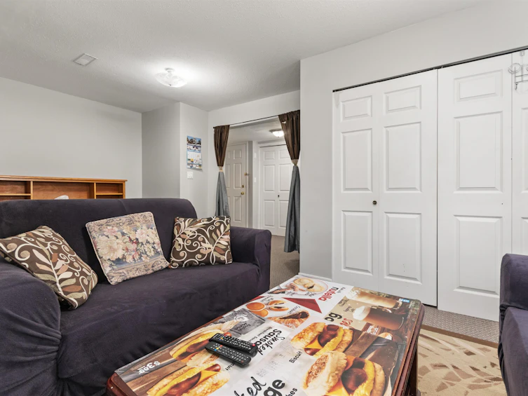 32110 Rogers Avenue, Abbotsford, BC, V2T 5B7 - 32