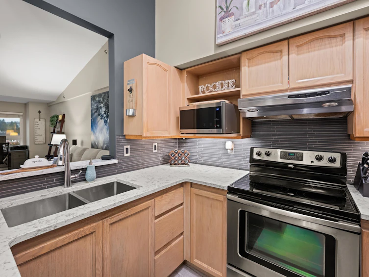 402-19721 64 Avenue, Langley, BC, V2Y 1L1 - 18