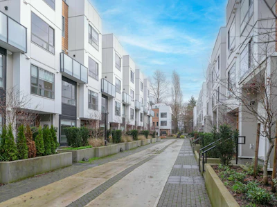 31-6328 King George Boulevard - 2