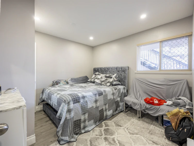 7877 15th Avenue, Burnaby, BC, V3N 1W7 - 27