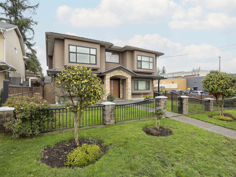 7877 15th Avenue, Burnaby, BC, V3N 1W7 - 2