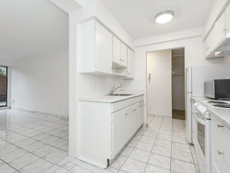 105-1585 E 4th Avenue, Vancouver, BC, V5N 1J9 - 22