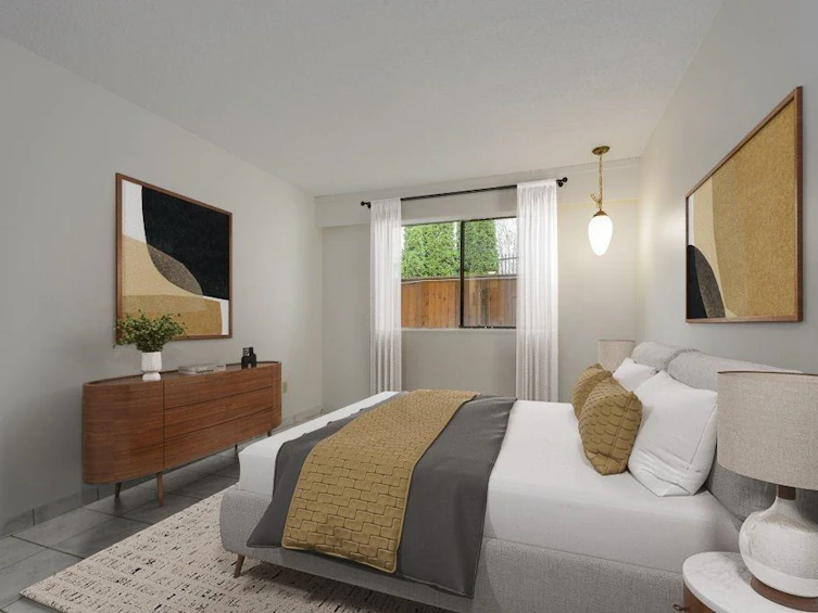 105-1585 E 4th Avenue, Vancouver, BC, V5N 1J9 - 2