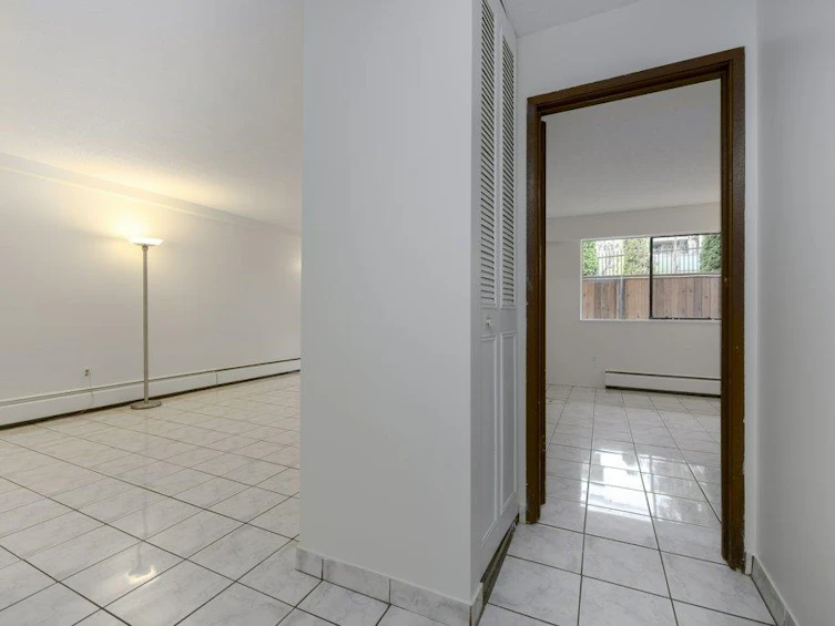 105-1585 E 4th Avenue, Vancouver, BC, V5N 1J9 - 8