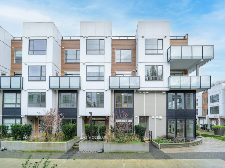 110-6328 King George Boulevard, Surrey, BC, V3X 0L5