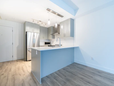 110-6328 King George Boulevard - 4