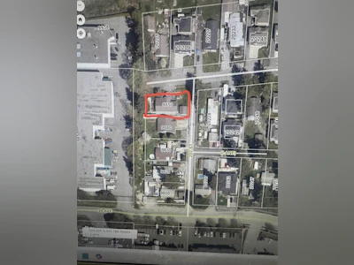 1-9850 202 Street - 3