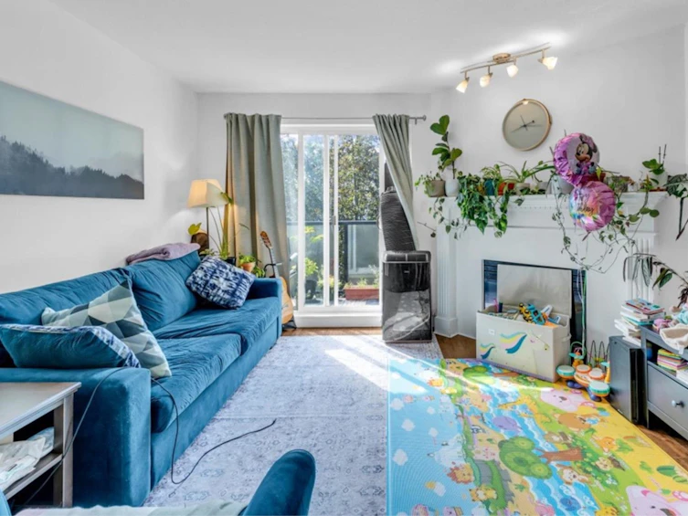 307-876 W 16th Avenue, Vancouver, BC, V5Z 3T8 - 2