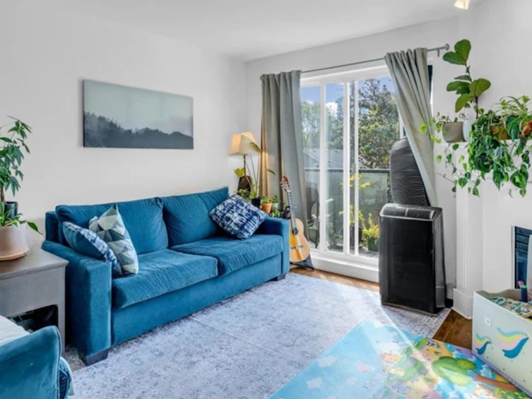 307-876 W 16th Avenue, Vancouver, BC, V5Z 3T8