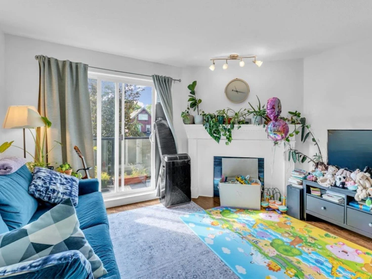 307-876 W 16th Avenue, Vancouver, BC, V5Z 3T8 - 3