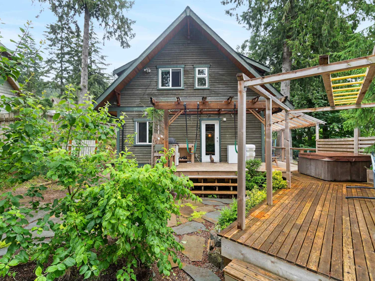964 Village Drive, Bowen Island, BC, V0N 1G1 - 33