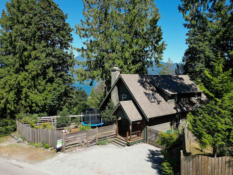 964 Village Drive, Bowen Island, BC, V0N 1G1 - 3