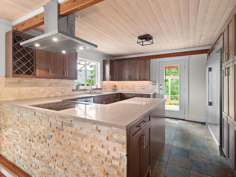 964 Village Drive, Bowen Island, BC, V0N 1G1 - 11