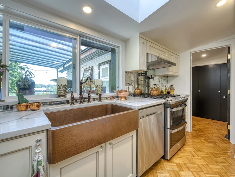 468 Garrett Street, New Westminster, BC, V3L 3S4 - 8