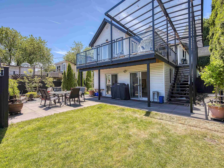 468 Garrett Street, New Westminster, BC, V3L 3S4 - 2