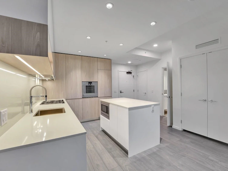 404-6200 Minoru Boulevard, Richmond, BC, V6Y 0M9 - 5
