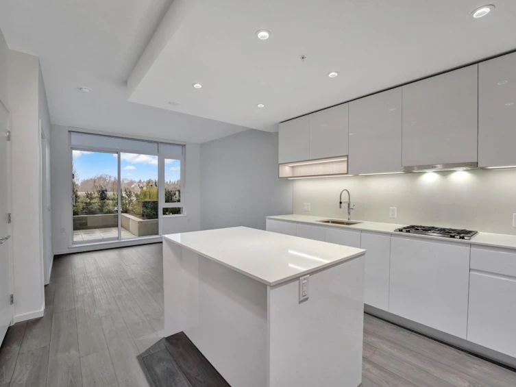 404-6200 Minoru Boulevard, Richmond, BC, V6Y 0M9 - 7