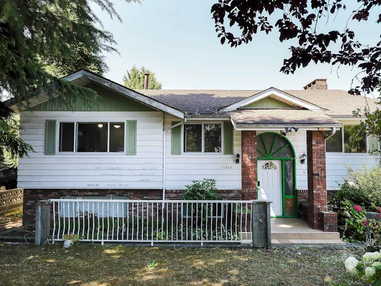 11243 136 Street, Surrey, BC, V3R 3B8