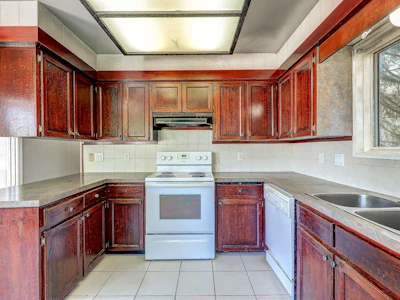 11243 136 Street - 3