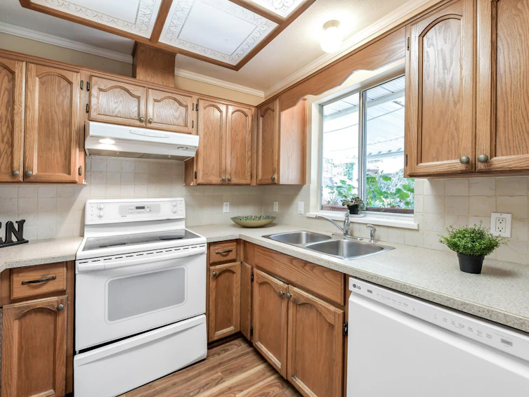 6043 174 Street, Surrey, BC, V3S 2V5 - 15