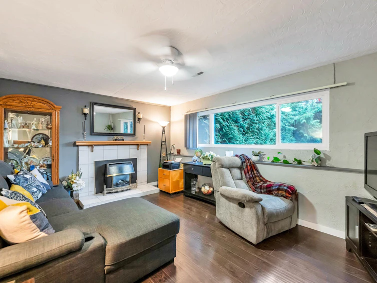 4932 205 Street, Langley, BC, V3A 5P7 - 21