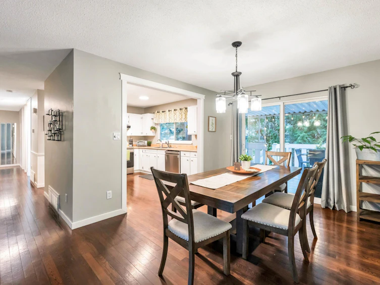 4932 205 Street, Langley, BC, V3A 5P7 - 10