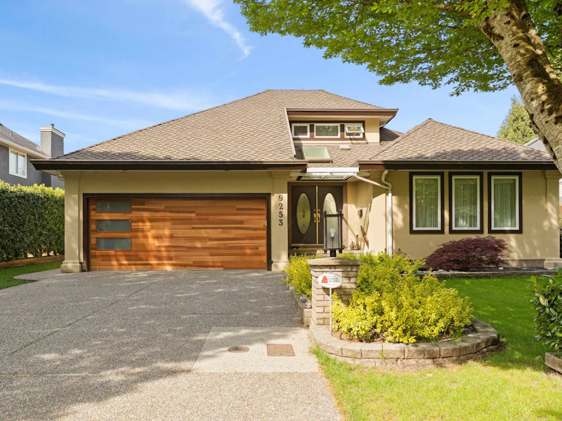 9253 203b Street, Langley BC V1M 2L8