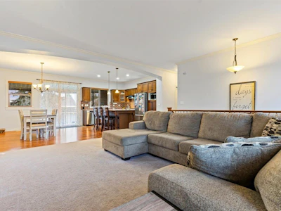 26842 27 Avenue - 5