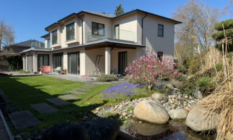 7928 Goldstream Place
