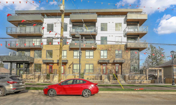 TH4-9456 134 Street