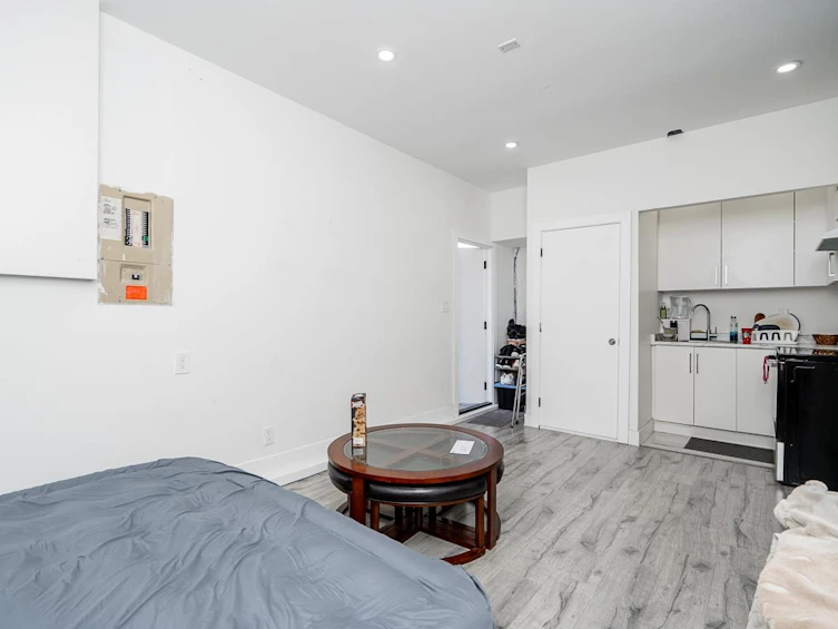 19132 60b Avenue, Surrey, BC, V3S 7T8 - 19
