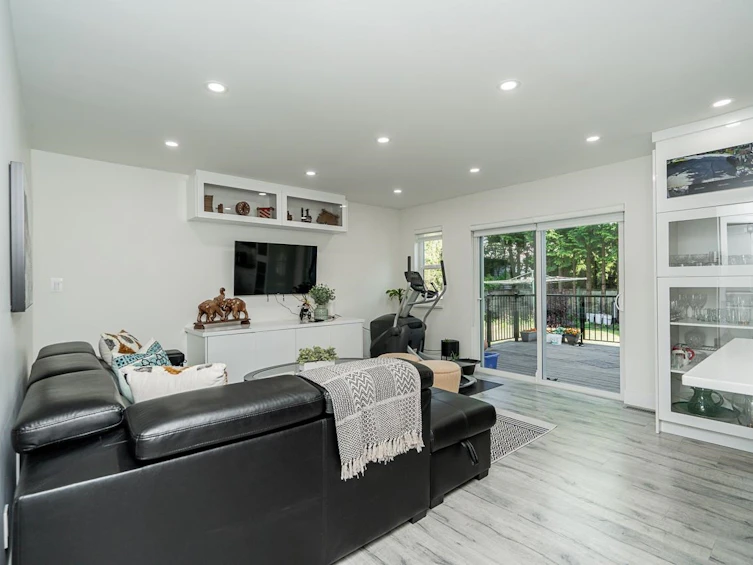 19132 60b Avenue, Surrey, BC, V3S 7T8 - 11