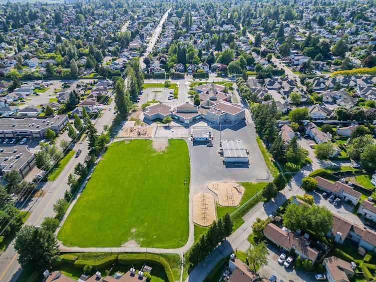 19132 60b Avenue, Surrey, BC, V3S 7T8 - 35