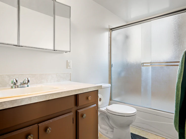 6055 172 Street, Surrey, BC, V3S 4Y2 - 9