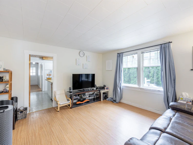 634 Rochester Avenue, Coquitlam, BC, V3K 2V7 - 5