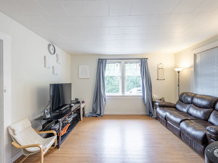 634 Rochester Avenue, Coquitlam, BC, V3K 2V7 - 6