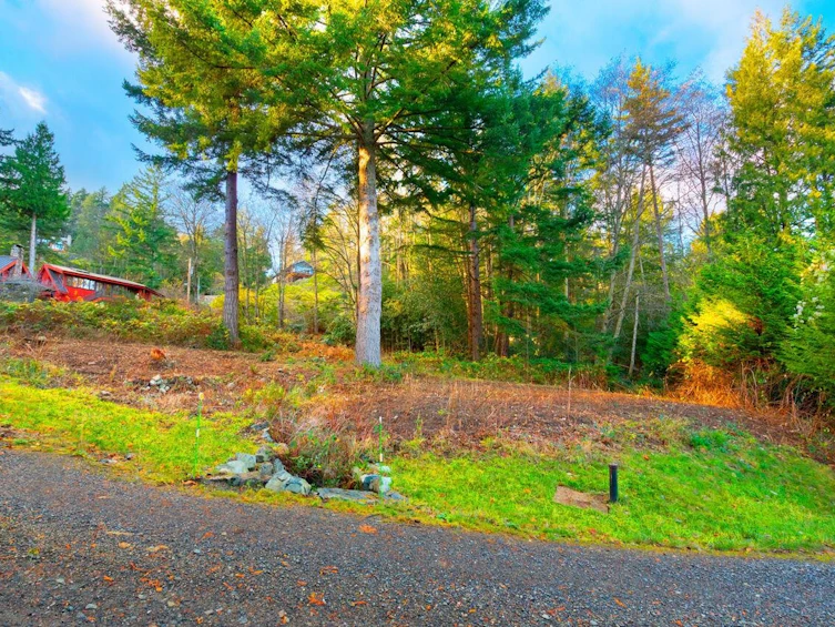 230 Moonwinks Drive, Bowen Island, BC, V0N 1G1 - 6