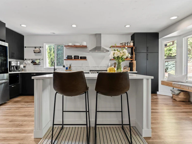 36125 Marshall Road, Abbotsford, BC, V3G 2W9 - 2