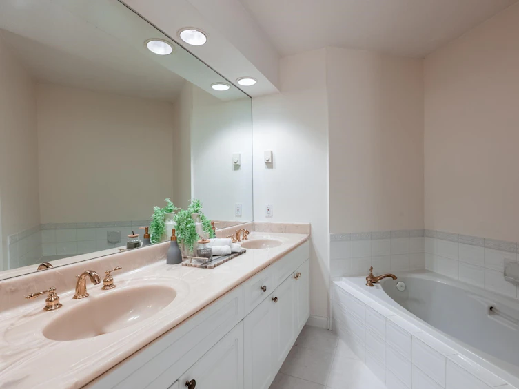 104-5835 Hampton Place, Vancouver, BC, V6T 2G2 - 19