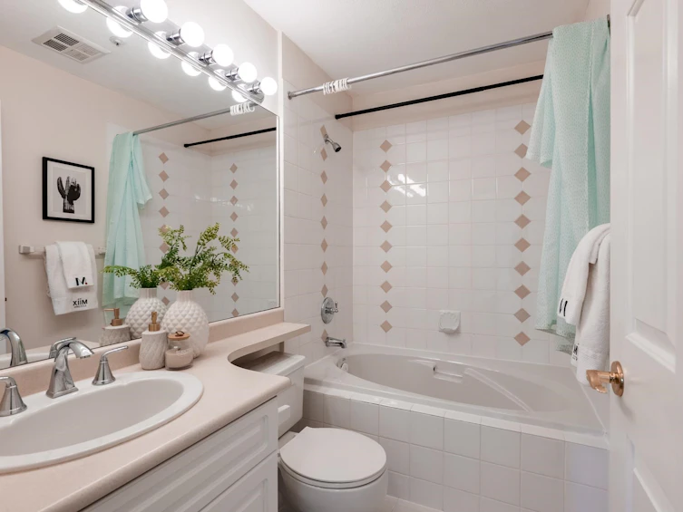 104-5835 Hampton Place, Vancouver, BC, V6T 2G2 - 23