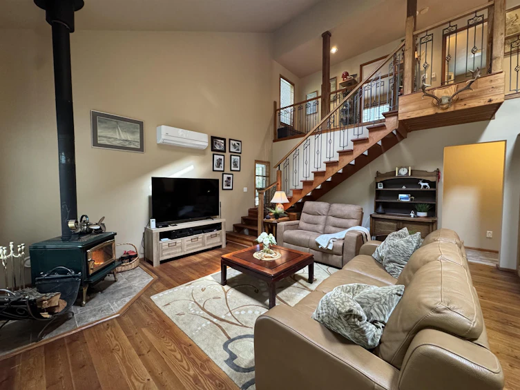 714 Charter Road, Mayne Island, BC, V0N 2J1 - 3