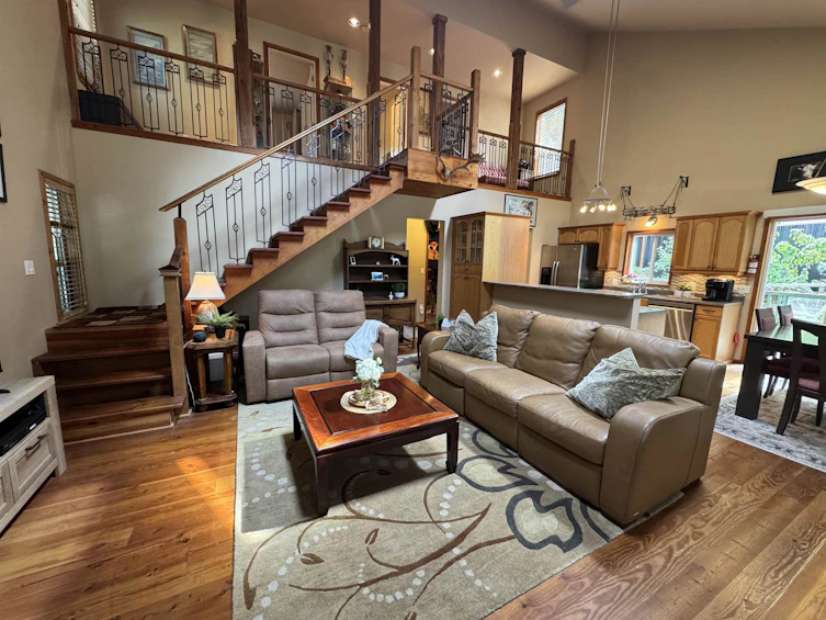 714 Charter Road, Mayne Island, BC, V0N 2J1 - 2