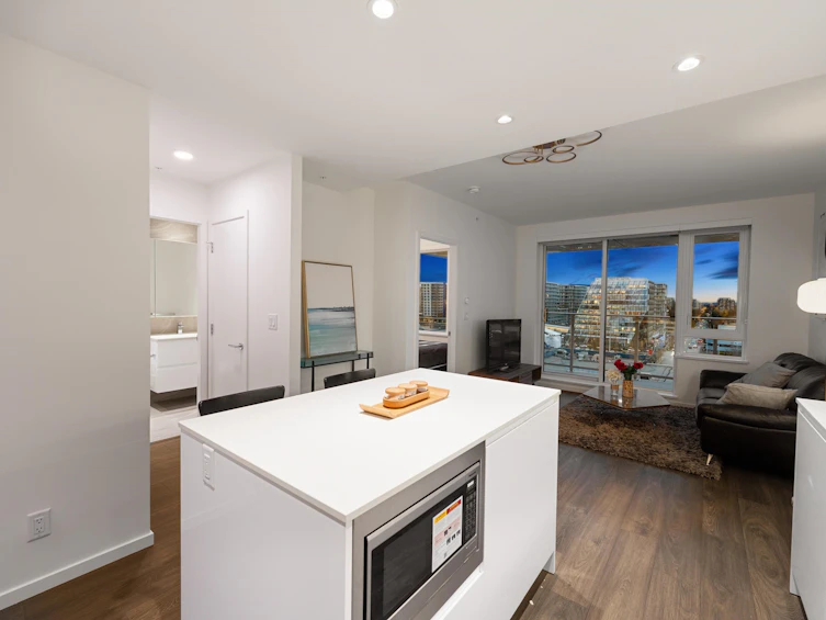 915-6200 Minoru Boulevard, Richmond, BC, V6Y 0M9 - 7