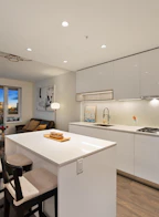 915 6200 Minoru Boulevard